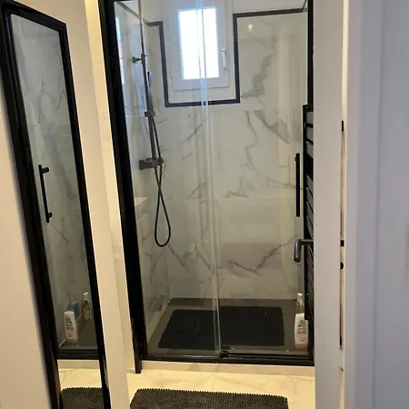 Maison Bord De 2 بيت للعطل Hyères