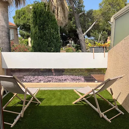 Maison Bord De 2 بيت للعطل Hyères